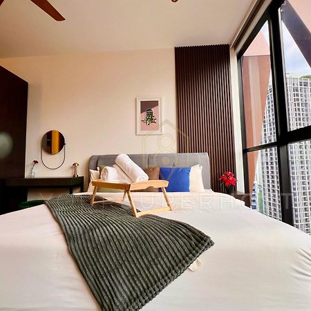 Scarletz Suites Near Klcc By Yoursuperhost Kuala Lumpur Exterior photo